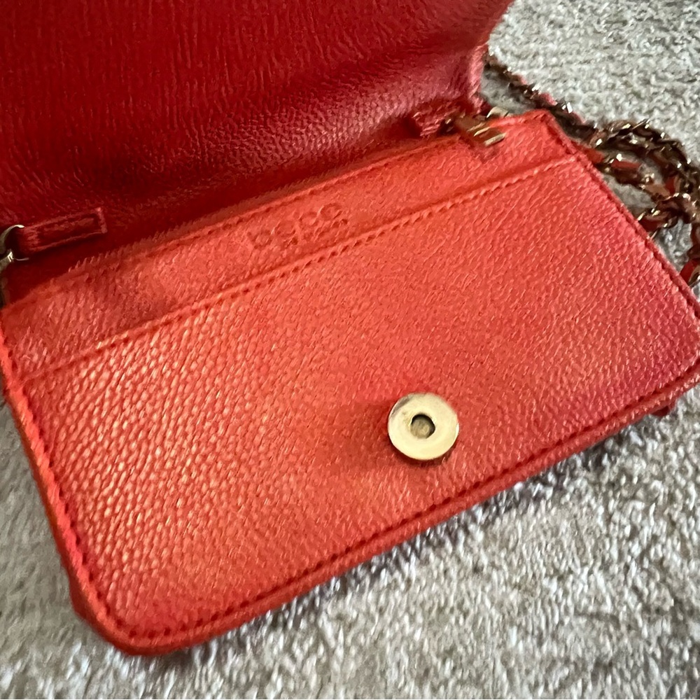 Bebe Red Orange Gold Chain Crossbody Flap Bag Women’s Purse - Picture 5 of 6